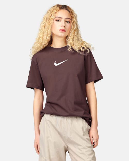 Nike Nike Sportswear T-Shirt Brown | Women | Junkyard