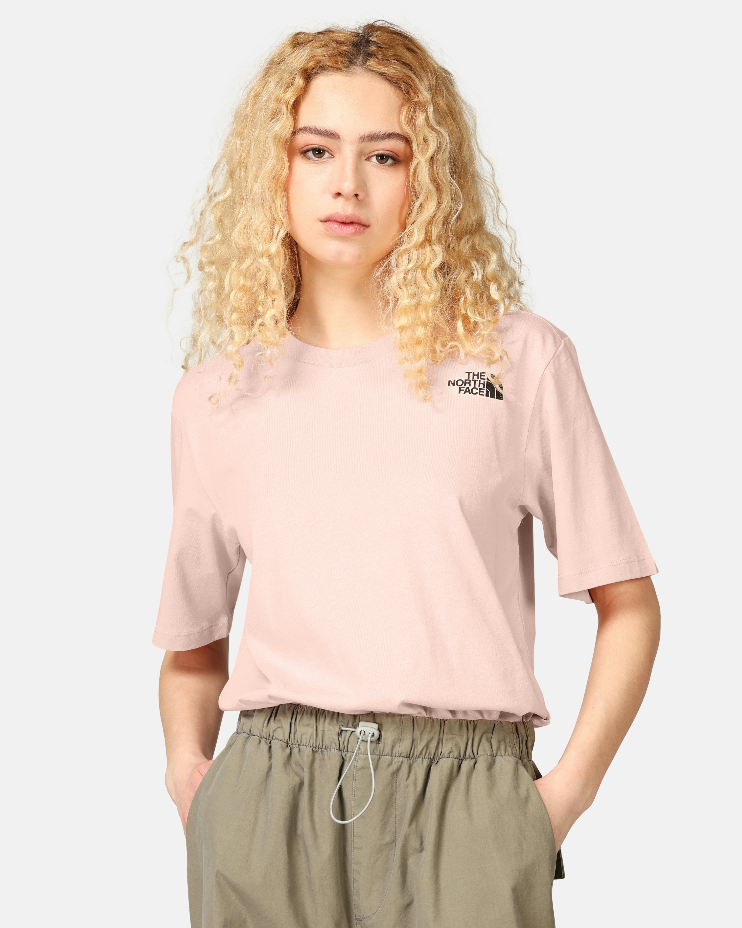 The North Face T-shirt- Easy Relaxed Women Junkyard | Pink 
