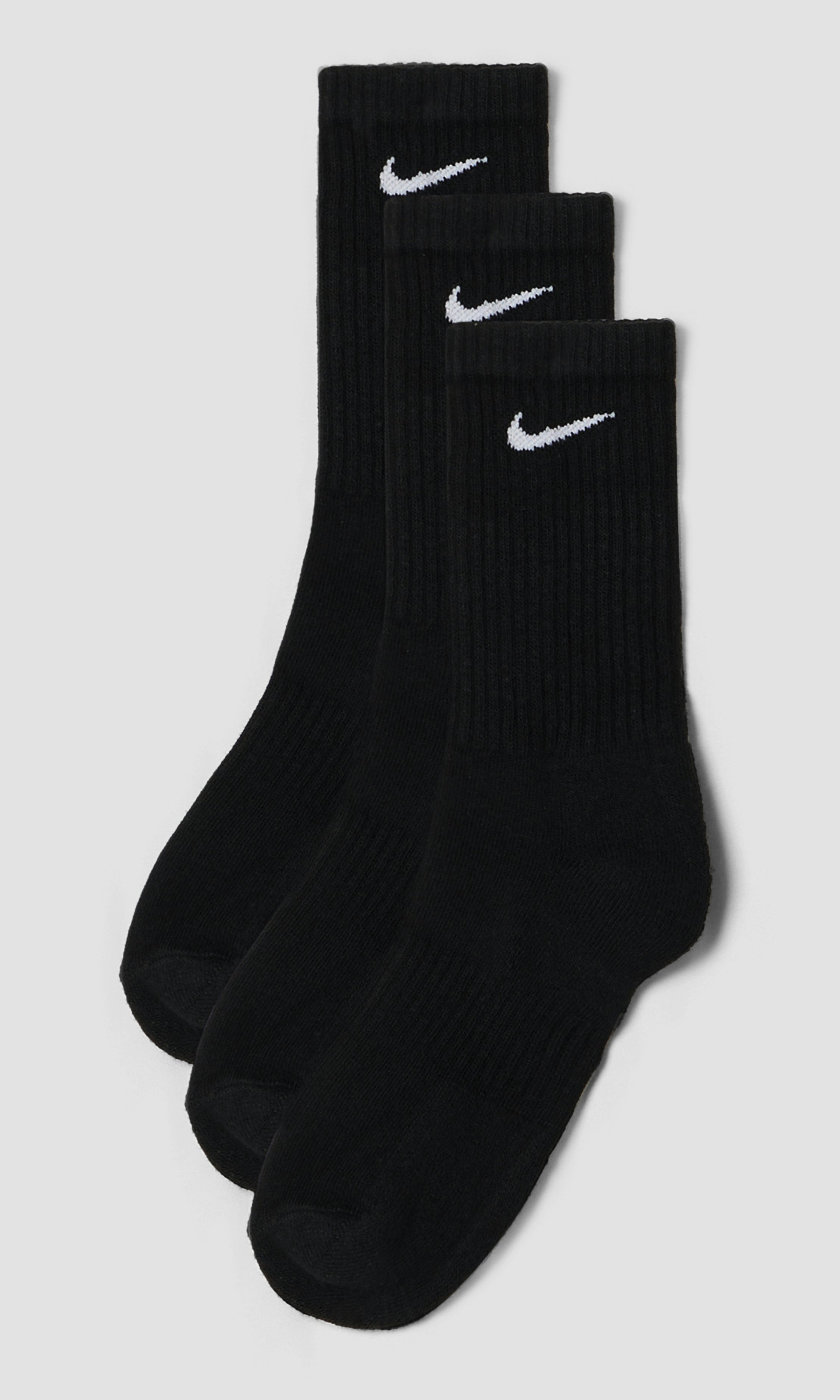 black nike socks medium