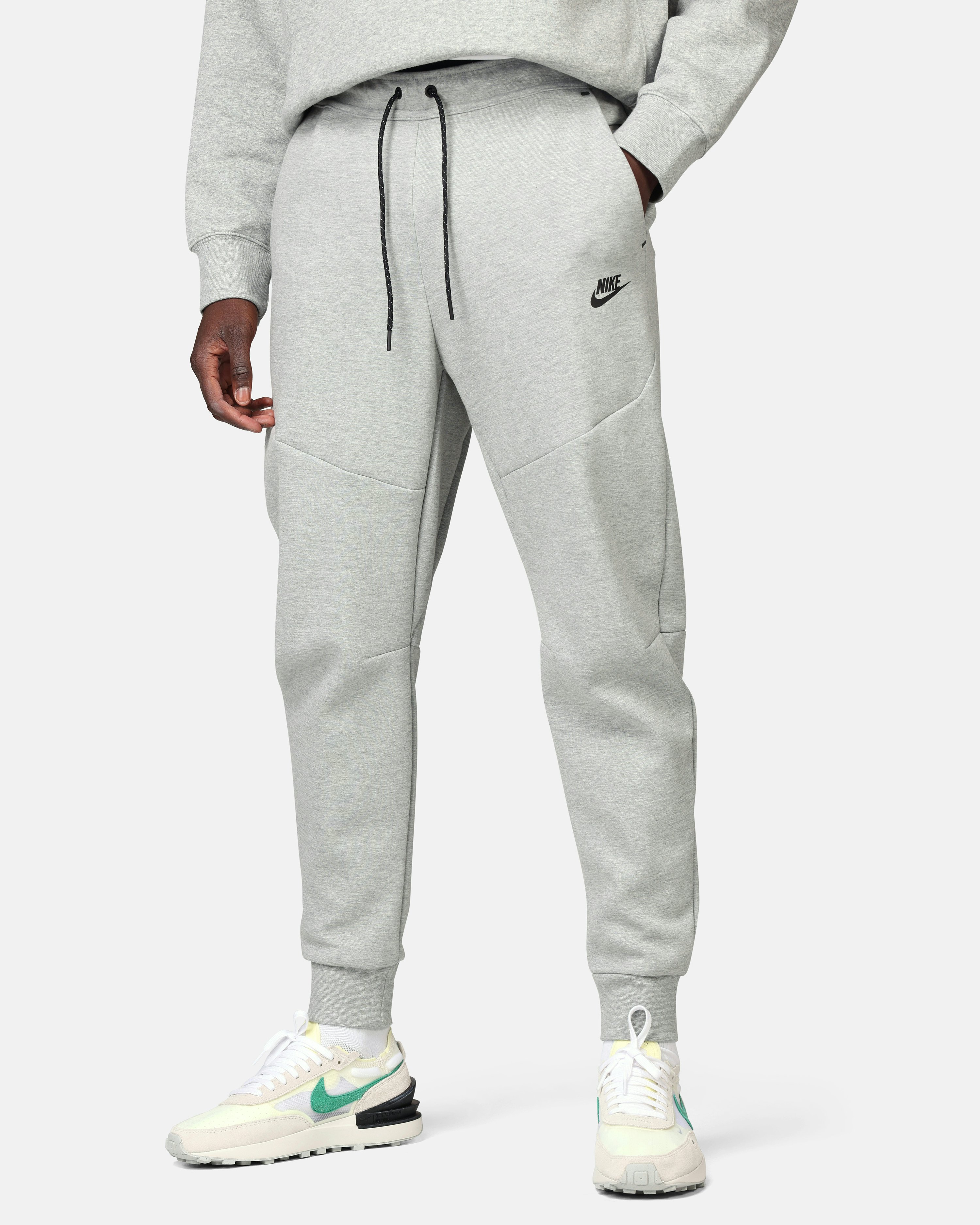 Nike Sweatpants - Nike Fleece grey melange | | Junkyard