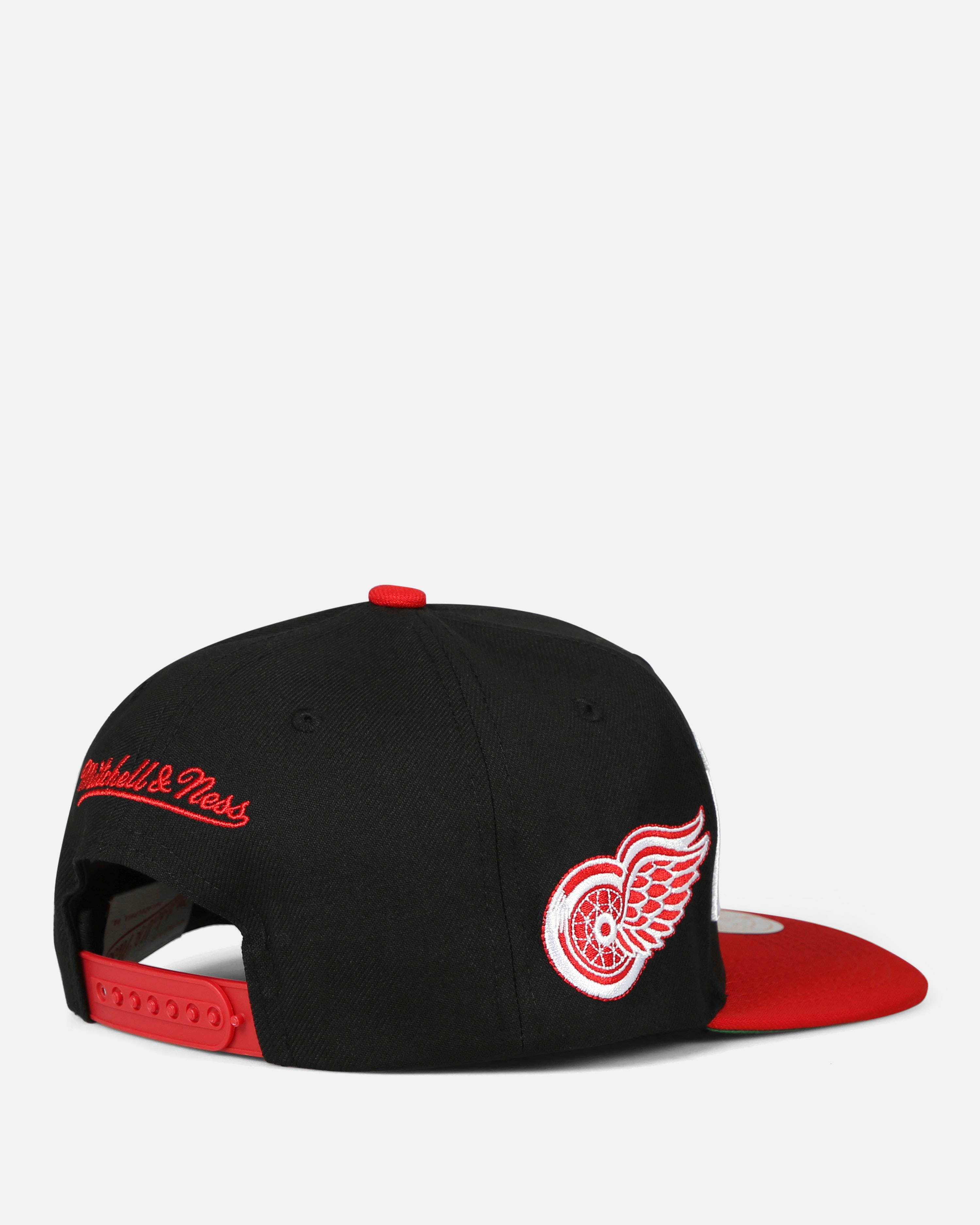 Mitchell & Ness Detroit Red Wings Cream/Red Vintage Snapback Hat