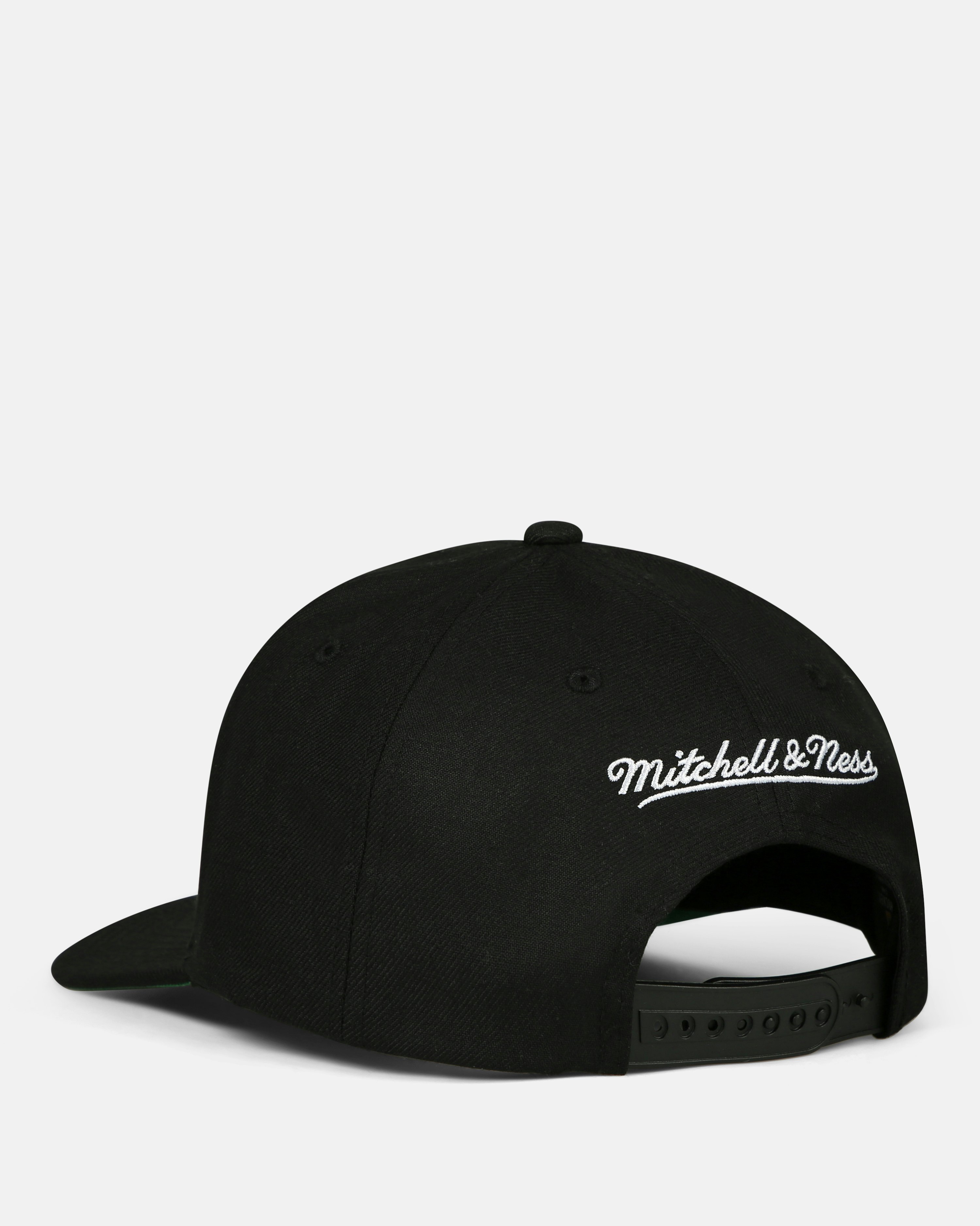 Mitchell And Ness - Utah Jazz Mens Nba Retro Trucker Hwc Jazz Snapback Hat