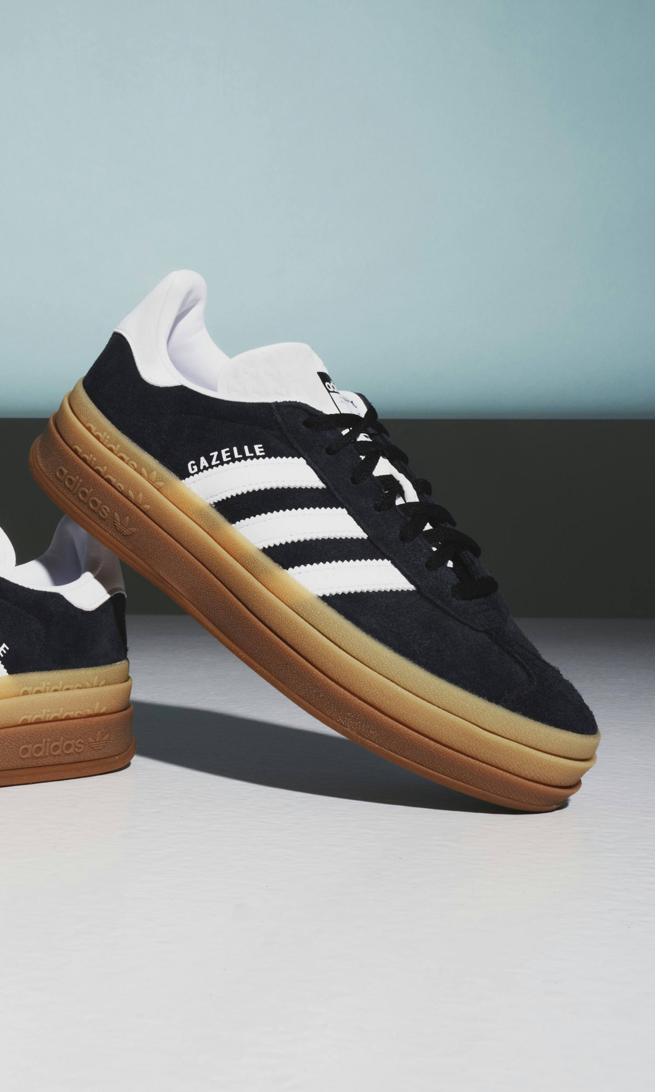 7358744_990_f_f_adidas_ie0876_
