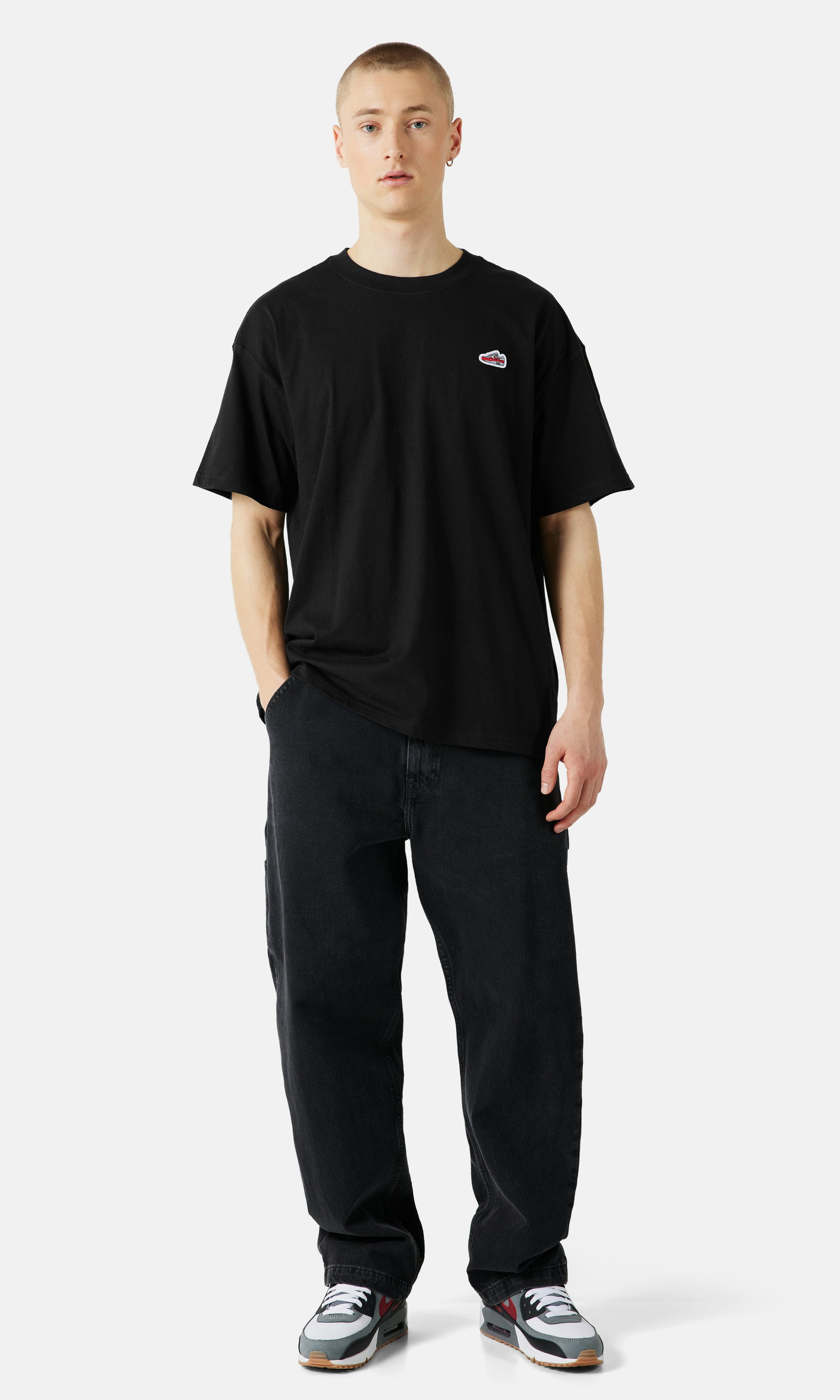 ★Nike★ Sportswear Air Max 90 Patch T-Shirt M Black HQ92430 Nike Sportswear Men's Air Max 90 Patch T-Shirt. Nike ID