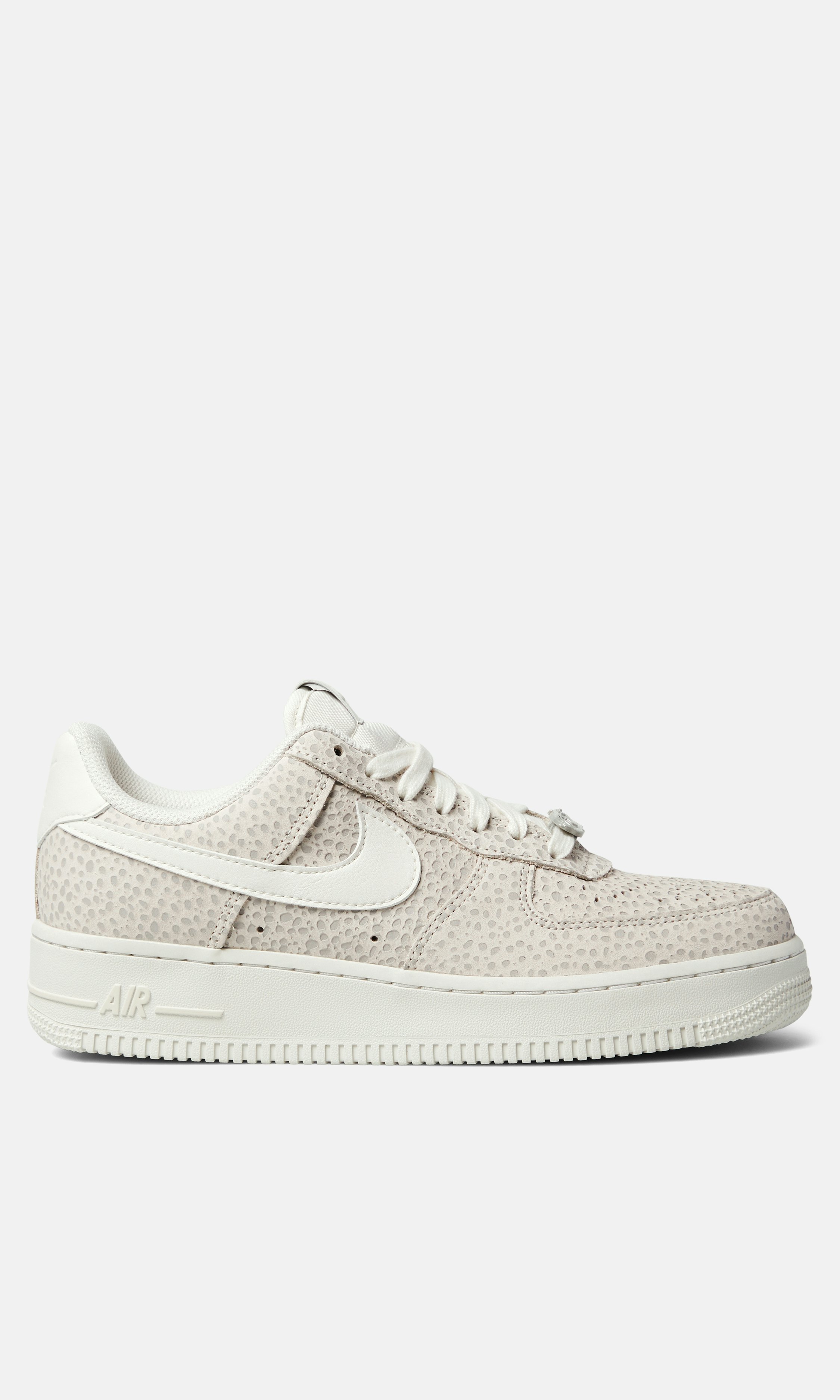 nike light grey sneakers