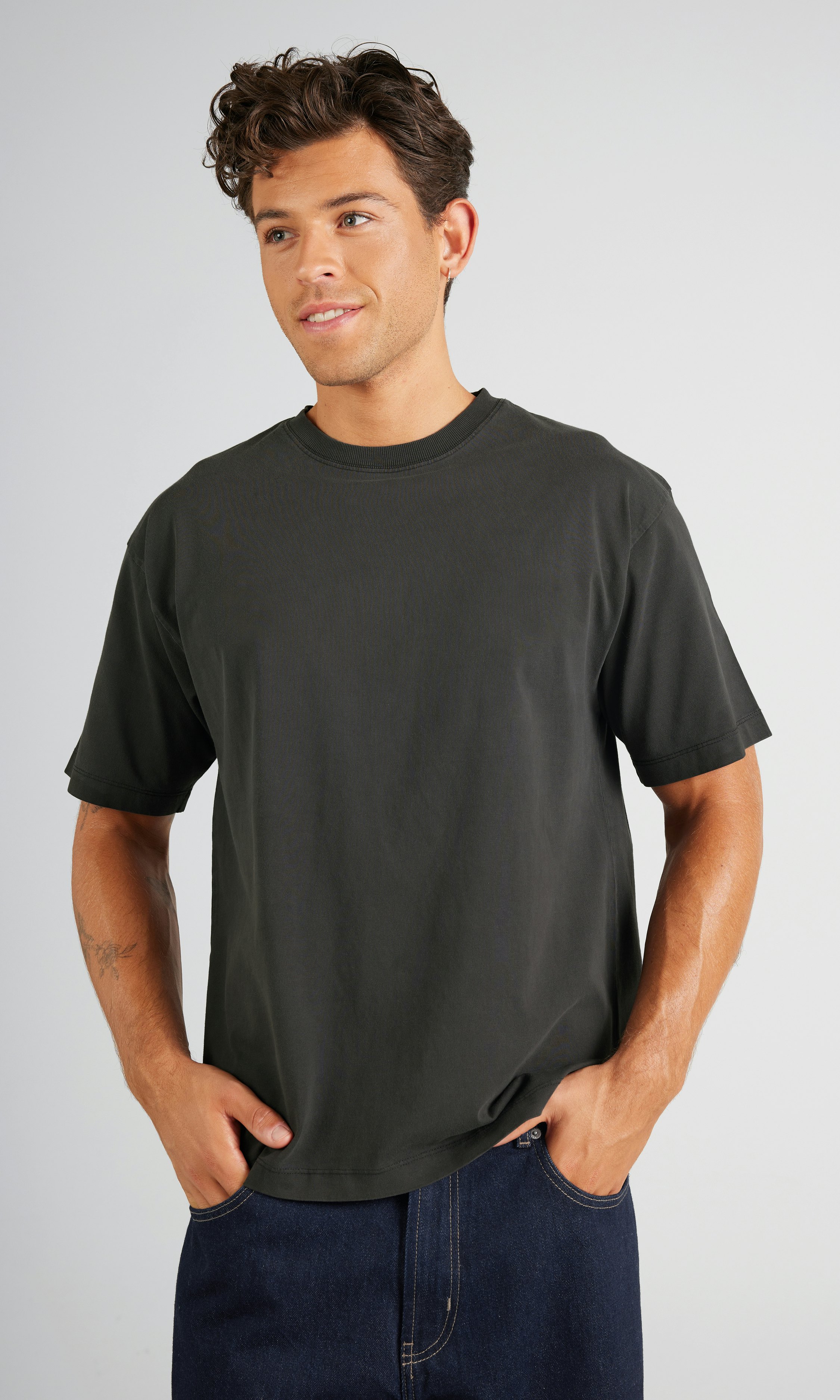 JUNKYARD Solid Boxy T-Shirt Black | Men | Junkyard