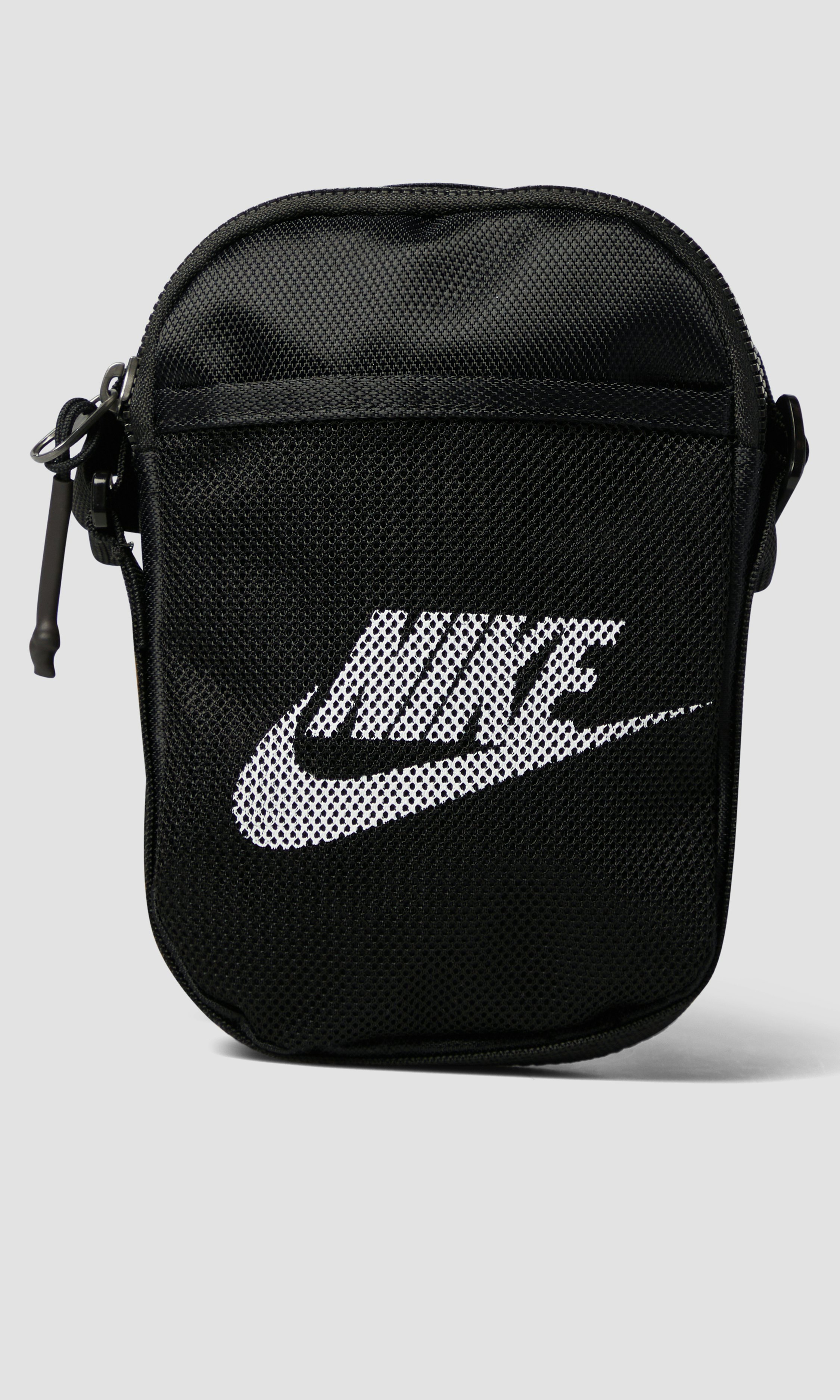 Nike Heritage Cross-Body Bag Black | Men | Junkyard