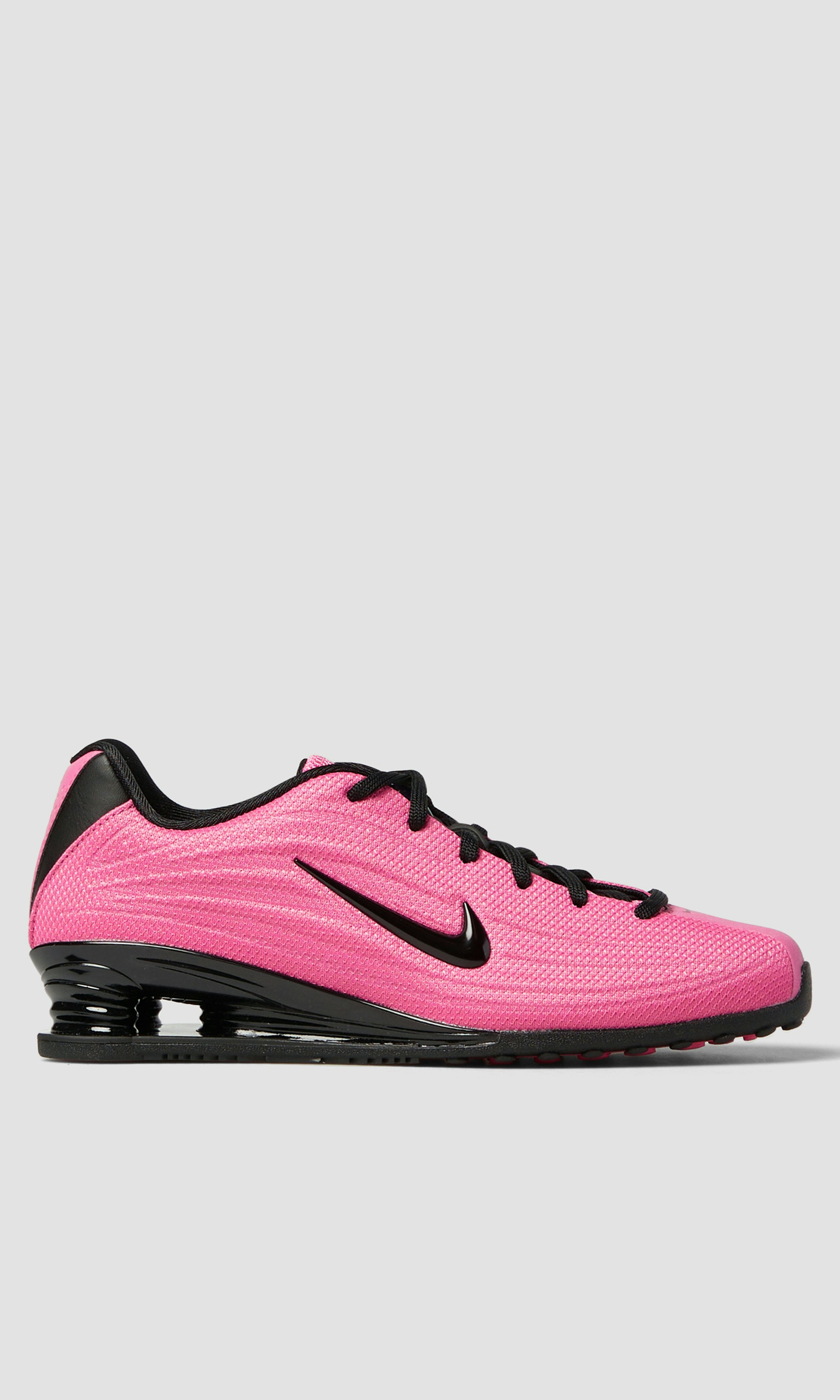 pink nike shox