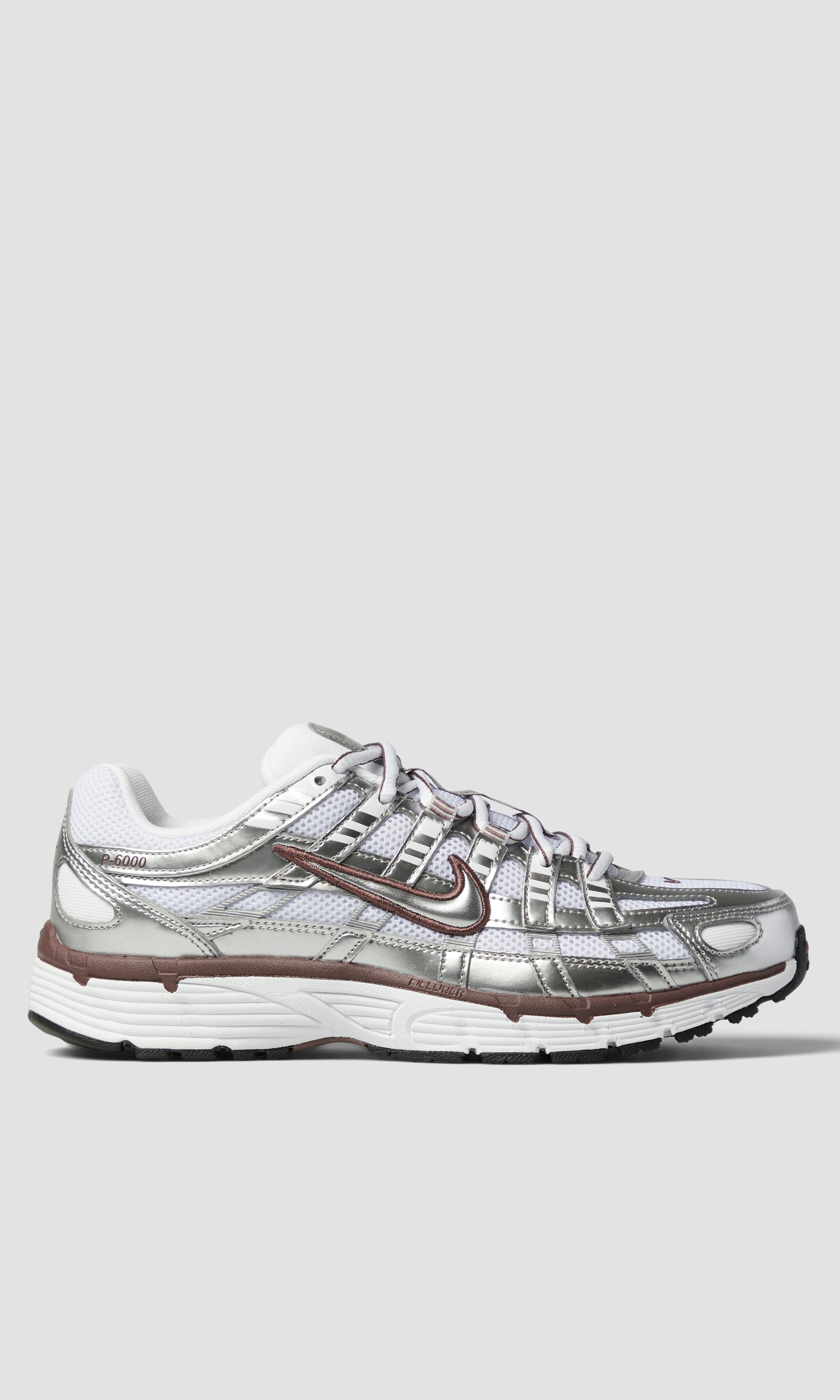 nike p 600 silver